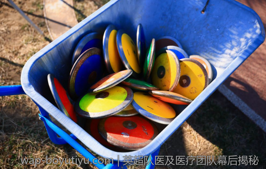 英超队医及医疗团队幕后揭秘