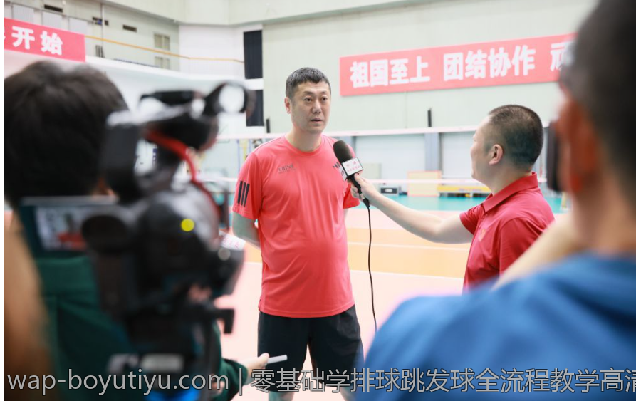 零基础学排球跳发球全流程教学高清视频